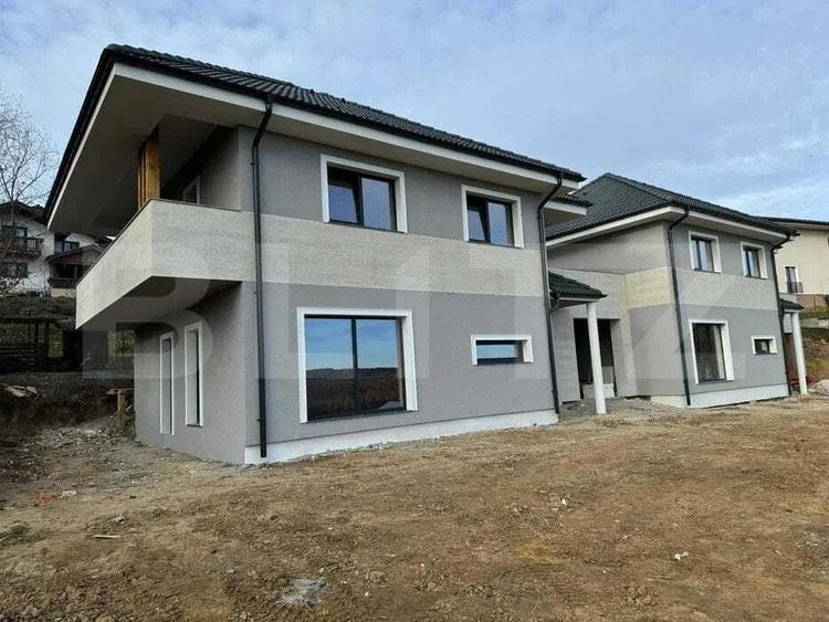 Casă cu 4 camere cu Teren 500 Mp în Feleacu