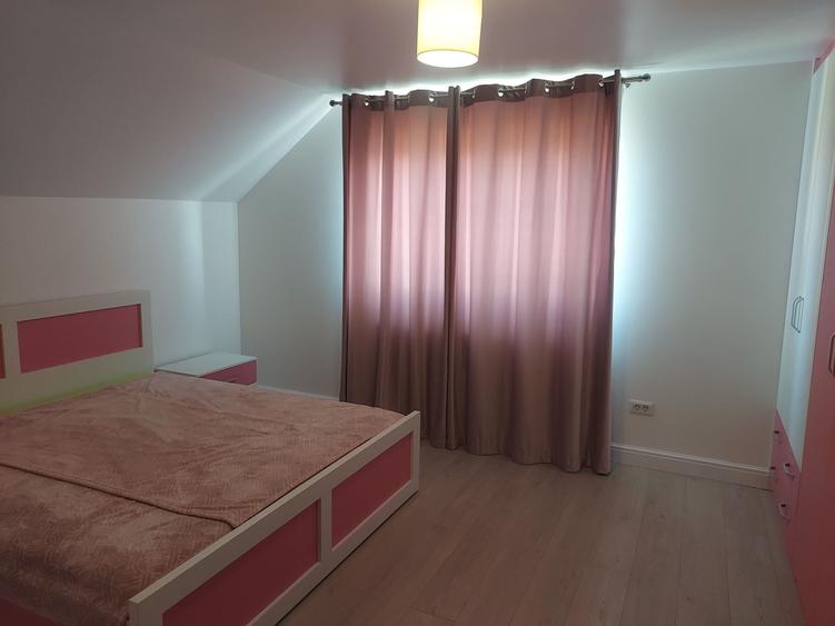 Casă cu 4 camere în Frătăuții Vechi