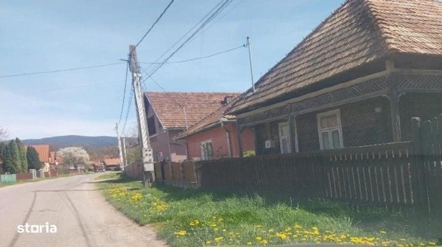 Casă cu 2 camere în Păpăuți