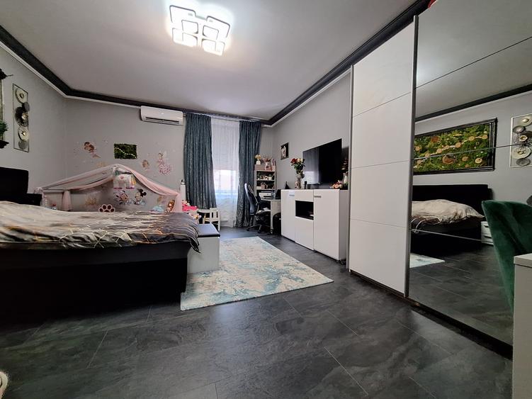 Apartament cu 2 camere semidecomandat, mobilat în Take Ionescu