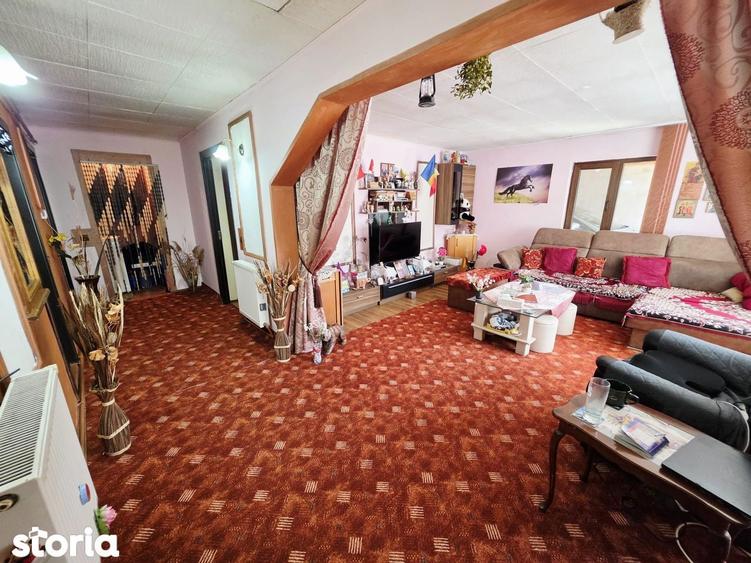 Casă cu 4 camere cu Teren 685 Mp în Mănești