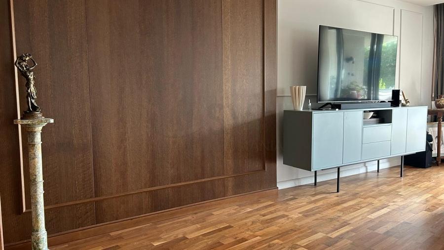 Apartament cu 4 camere decomandat, mobilat în Iancu Nicolae