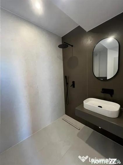 Apartament cu 3 camere decomandat în Piața Cluj