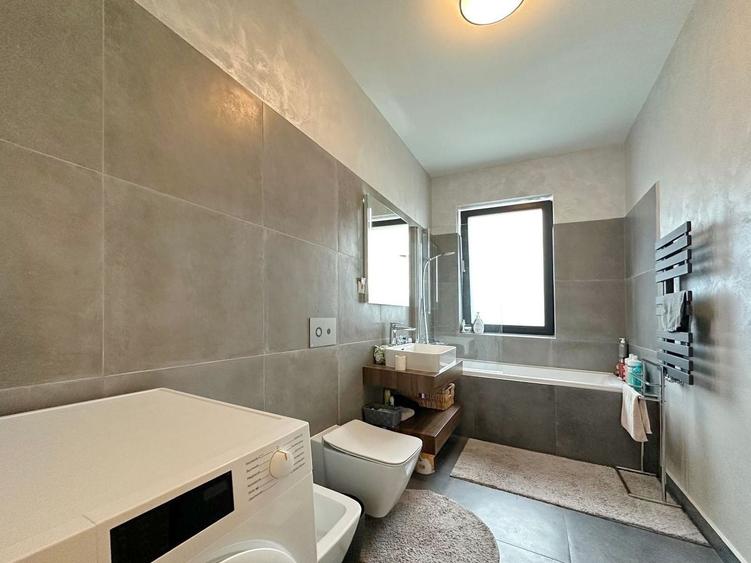 Apartament cu 2 camere decomandat, mobilat în Drumul Poienii
