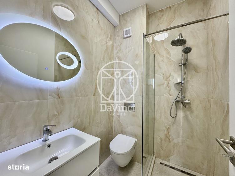 Apartament cu 3 camere decomandat în Cristian