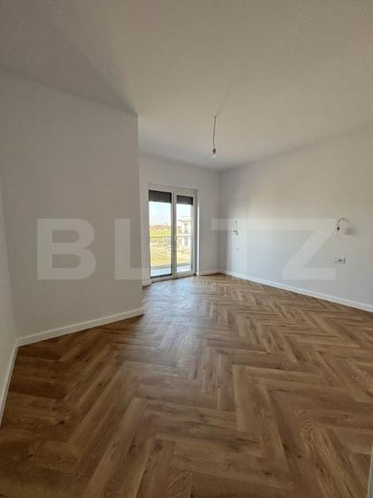 Duplex cu 4 camere cu Teren 325 Mp în Covaci