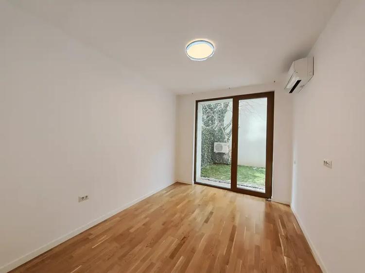 Apartament cu 4 camere decomandat în Știrbei Vodă