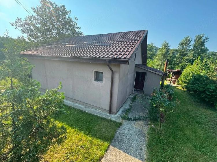 Casă cu Teren 1147 Mp în Vernești