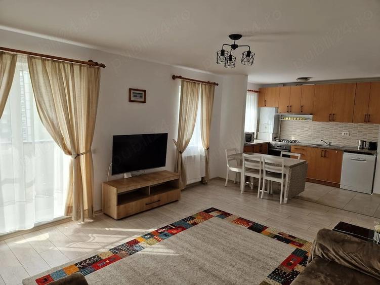 Apartament cu 2 camere semidecomandat în Tractorul