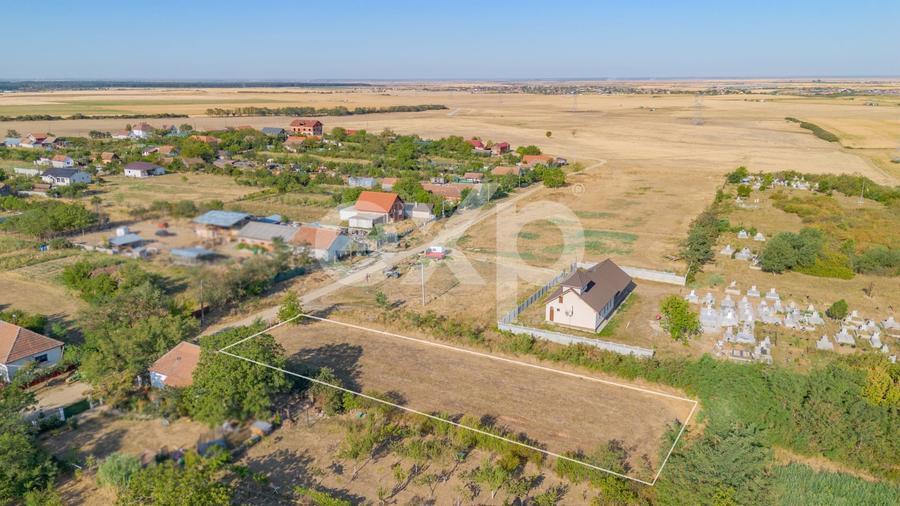 Teren Construcții intravilan de 1363 mp, în Chișirid