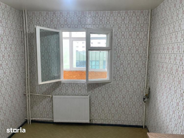 Apartament 3 camere, balcon, lift -Metro Dristor 14 minute - 1