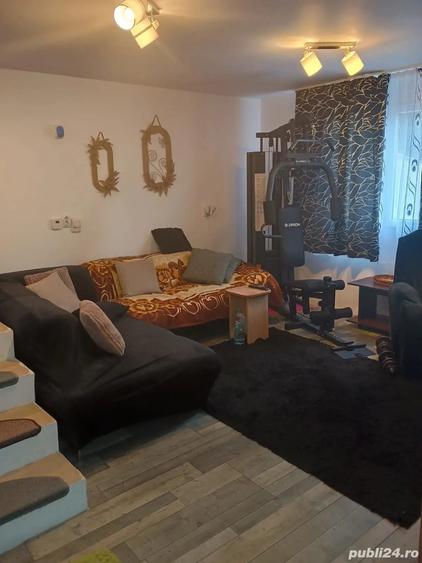 Casă cu 4 camere cu Teren 1000 Mp în Rebricea