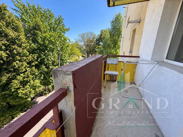 Apartament cu 3 camere decomandat, mobilat în Zorilor
