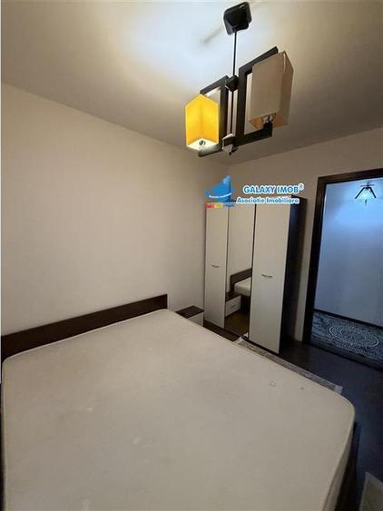 Apartament cu 3 camere semidecomandat, mobilat în Apărătorii Patriei