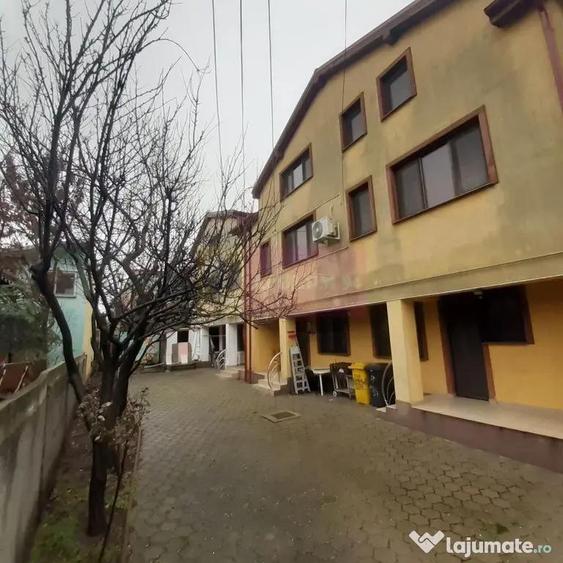 Casă cu 7 camere cu Teren 280 Mp în Antiaeriană