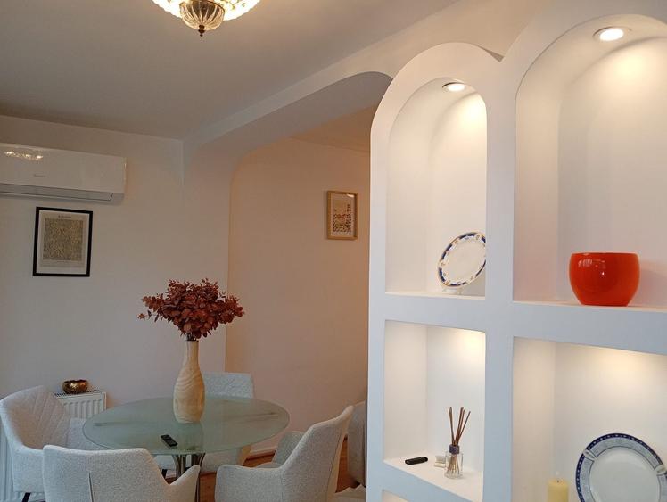 Apartament cu 2 camere decomandat în Primăverii