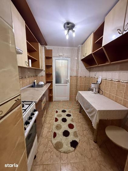 Apartament cu 2 camere în Micro 20