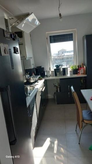 Apartament cu 3 camere decomandat, mobilat în Fundeni