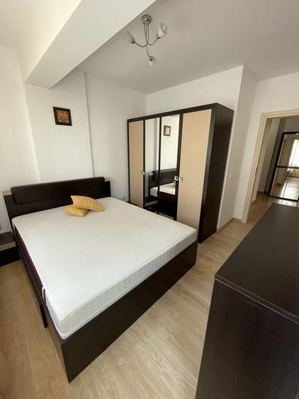 Apartament cu 2 camere decomandat în Roșu