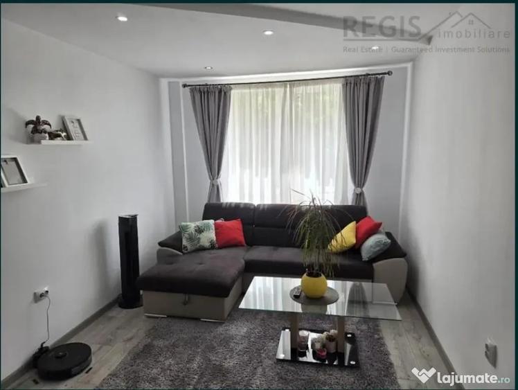 Apartament cu 3 camere decomandat în Hărmanului
