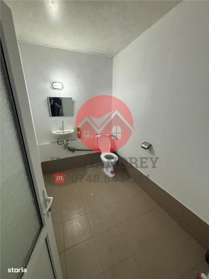 Spațiu comercial, de 220 mp, în Central