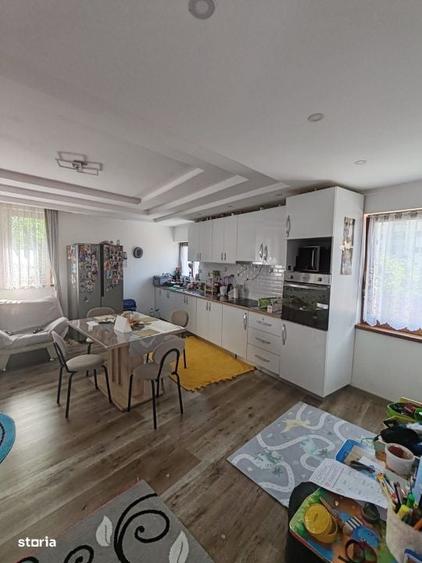 Casă cu 4 camere cu Teren 150 Mp în Central