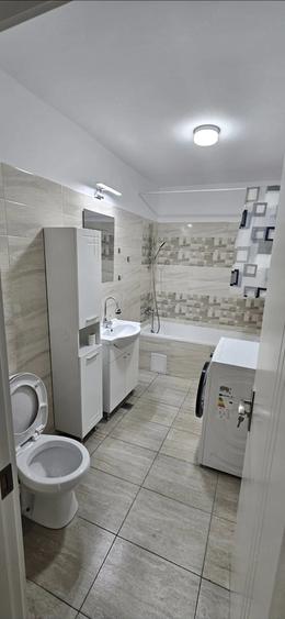 Apartament cu 2 camere decomandat în Florești
