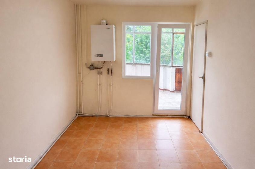 Apartament cu 2 camere decomandat în Plopilor