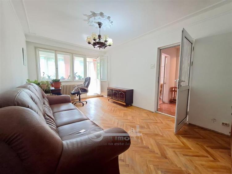 Apartament cu 2 camere decomandat, mobilat în Podu Roș