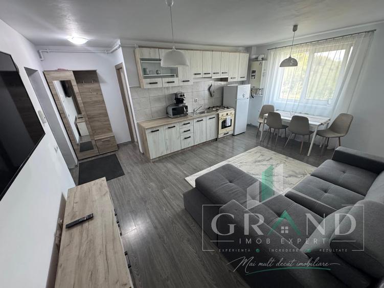 Apartament cu 3 camere semidecomandat, mobilat în Mănăștur