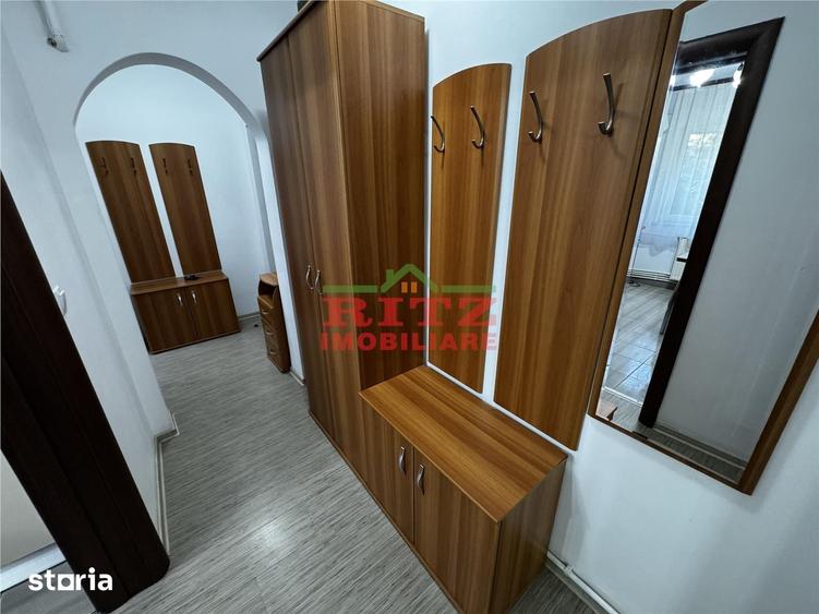 Apartament cu 3 camere semidecomandat în Ultracentral