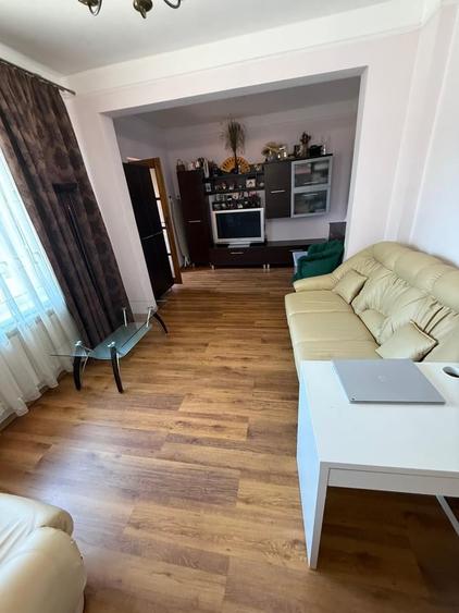 Casă individuală cu 3 camere cu Canalizare în 13 Septembrie