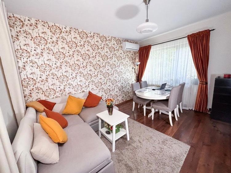 Casă cu 5 camere cu Teren 183 Mp în Vatra Luminoasă