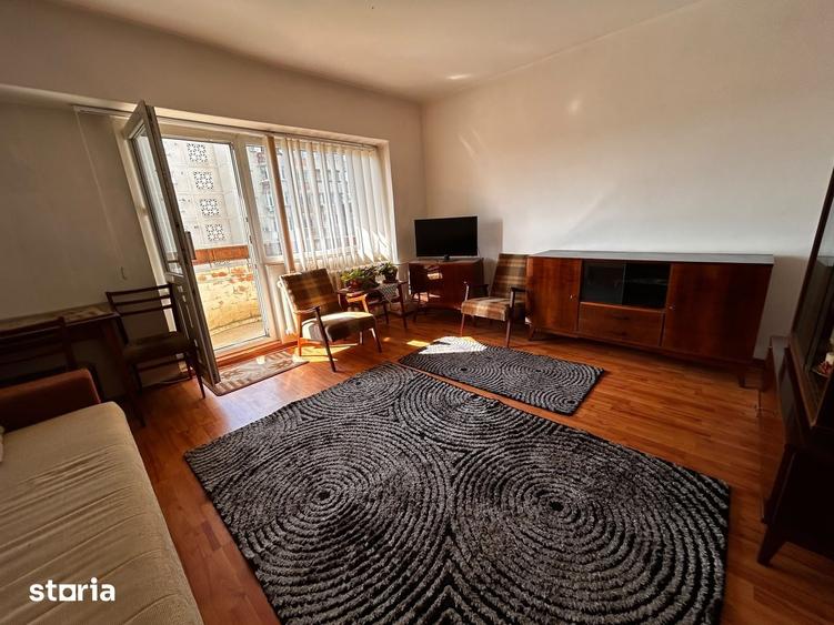 Apartament o camera decomandat Pacurari vis-a-vis de Petrom - 2