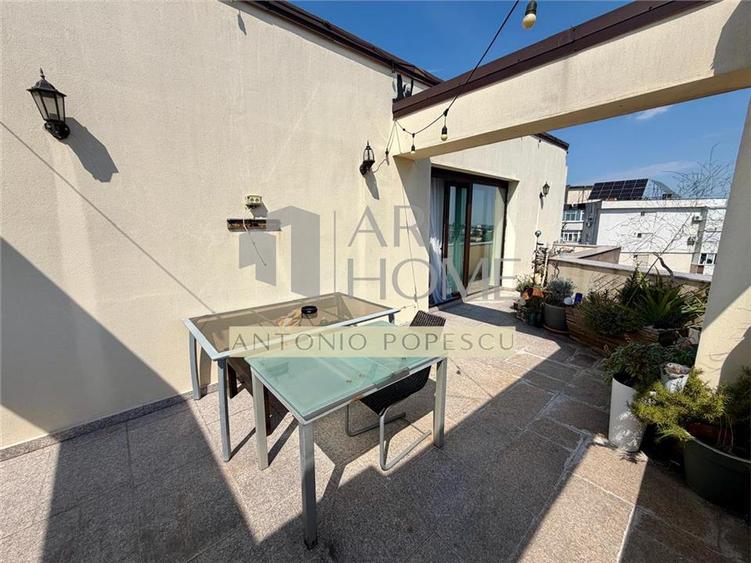 Apartament cu 3 camere decomandat, mobilat în Ultracentral