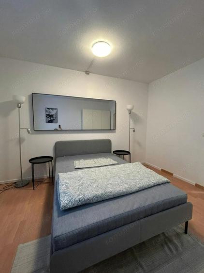 Apartament cu 2 camere semidecomandat în Calea București