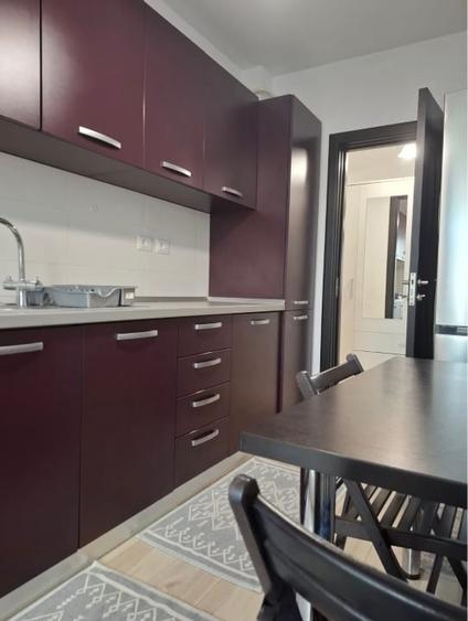 Apartament cu 2 camere decomandat, mobilat în Galata