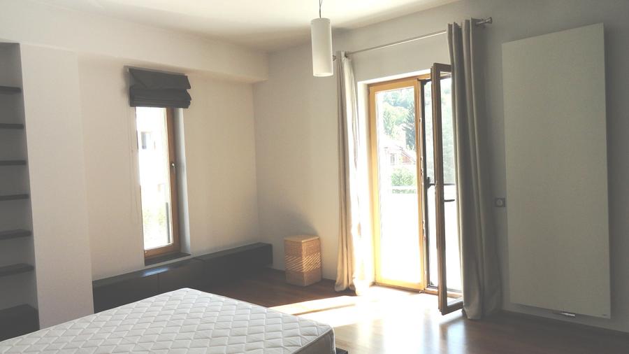 Apartament cu 3 camere decomandat în Grigorescu