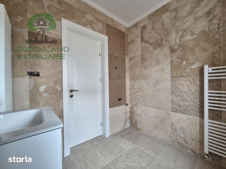 Casă cu 5 camere cu Teren 600 Mp în Tomești