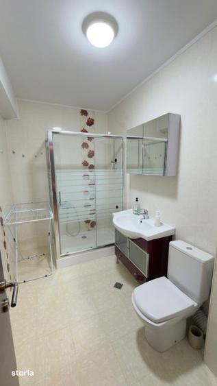Apartament cu 3 camere, mobilat în Moșilor