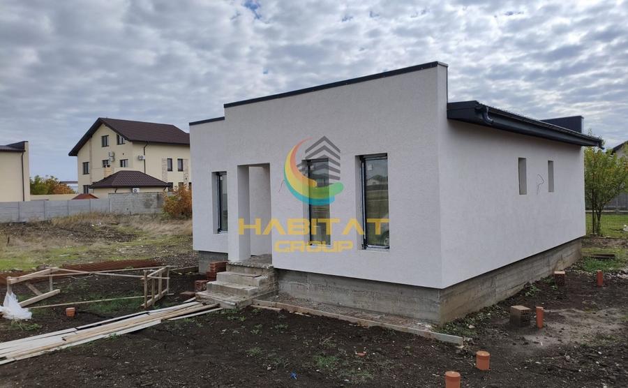 Casă individuală cu 4 camere cu Canalizare în Berceni