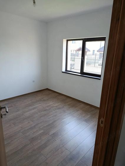 Casă cu Teren 500 Mp în Crevedia