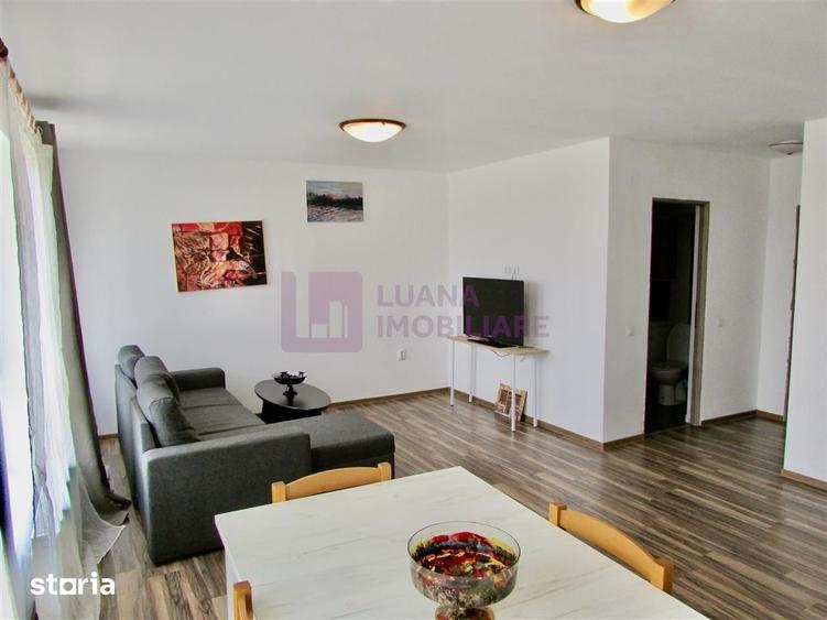 Apartament cu 3 camere, mobilat în Central