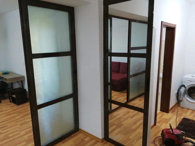 Garsonieră decomandată în 1 Mai