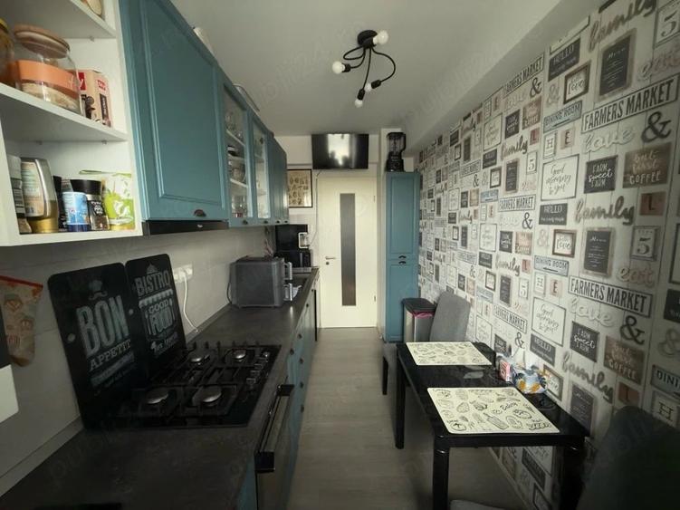 Apartament cu 2 camere decomandat în Democrației