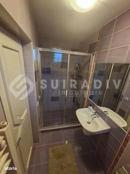 Apartament cu 3 camere semidecomandat, mobilat în Bună Ziua