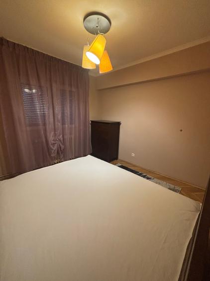 Închiriez apartament cu trei camere în Complex - 3