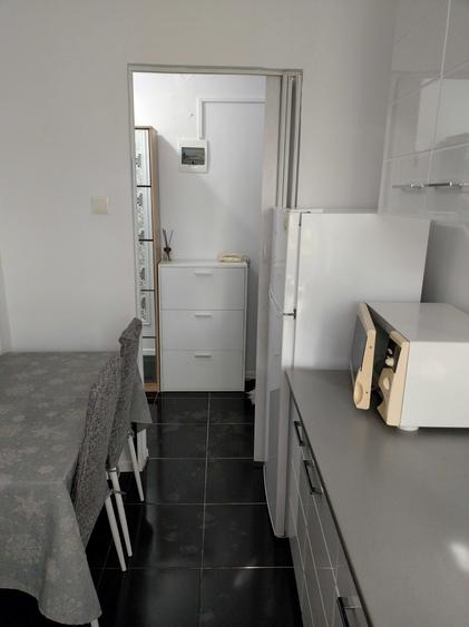 Apartament cu 2 camere decomandat în Gară