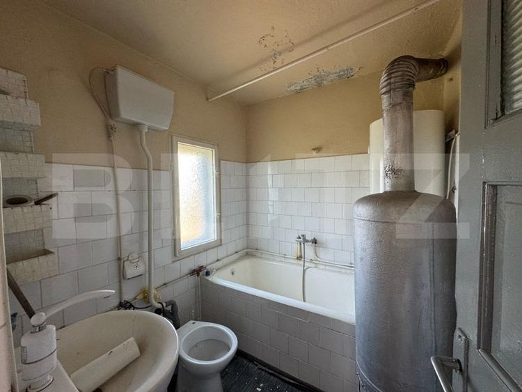 Casă individuală cu 3 camere cu Canalizare în Simeria