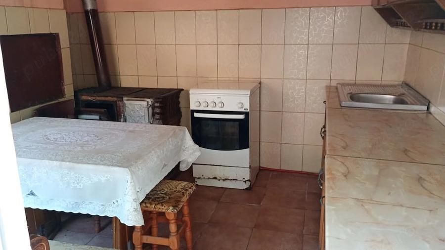 Casă cu 2 camere cu Teren 2281 Mp în Tinca